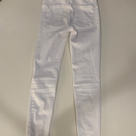 Ripped White American Eagle Skinny Jeans - Picture 2 of 6